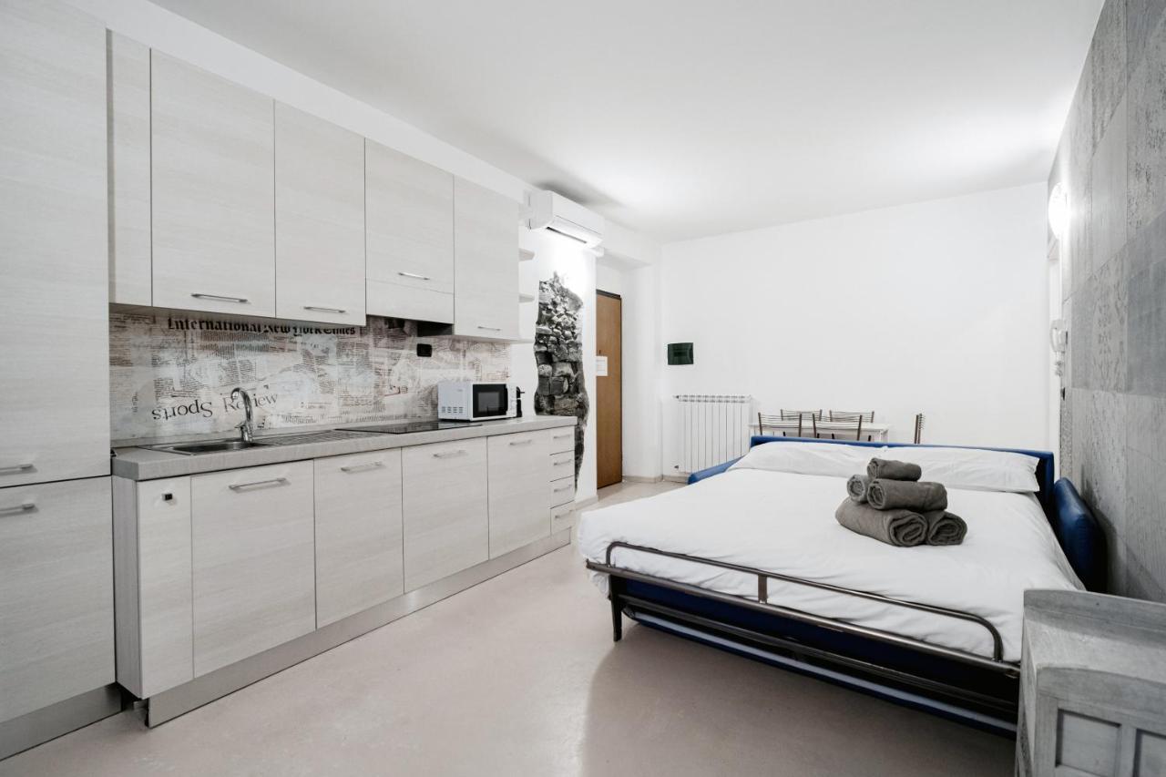 Апартаменты Blue Loft - The House Of Travelers Комо Экстерьер фото